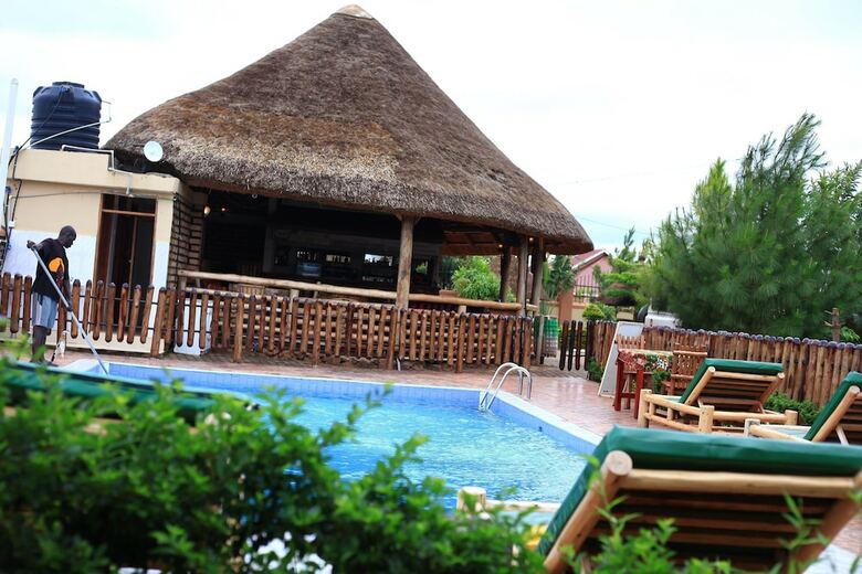 Bed & Breakfast Elite Backpackers Services Masaka