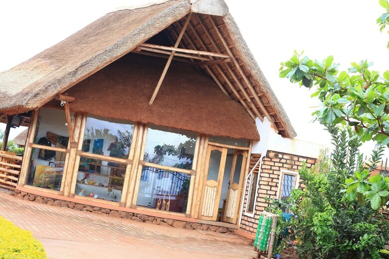 Bed & Breakfast Elite Backpackers Services Masaka