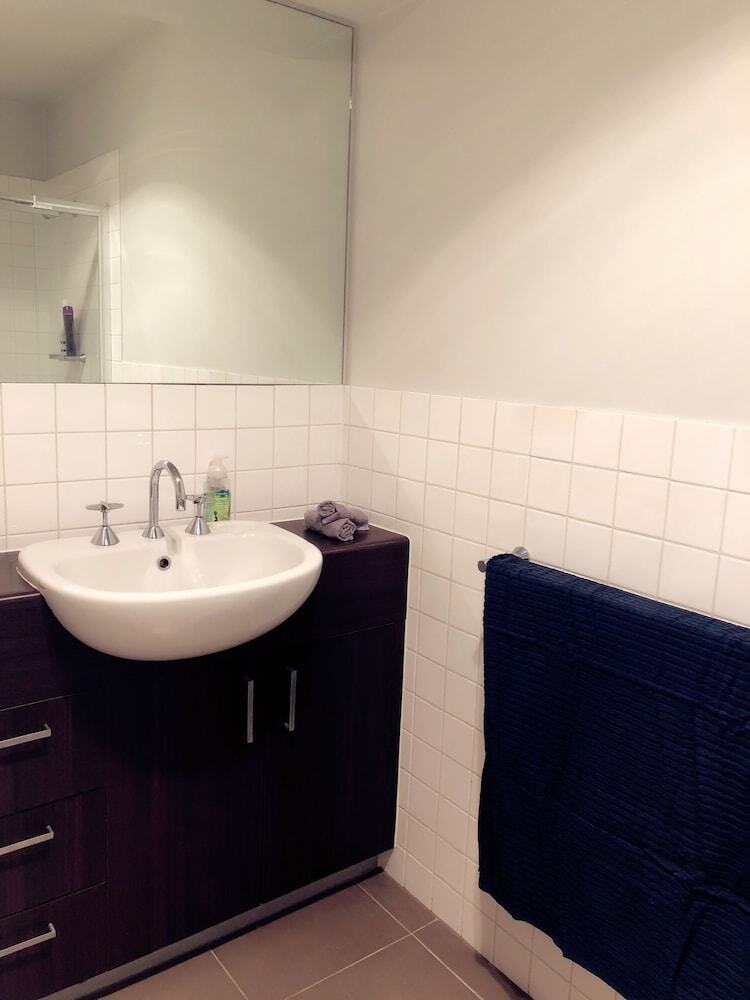 Port Melbourne Beach Front Apartment