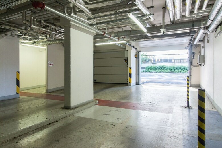 New Modern Apartment With Zizkov Parking