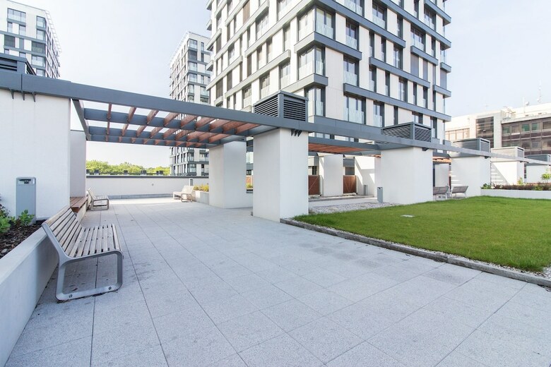 New Modern Apartment With Zizkov Parking