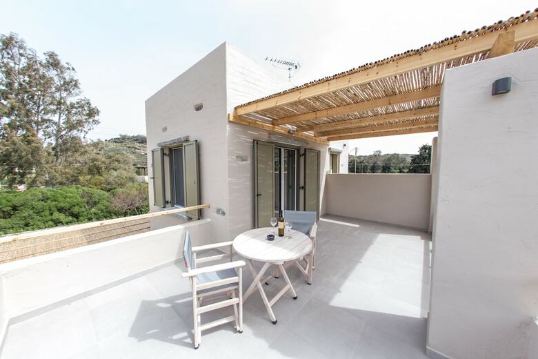 Apartamentos Vourkari Village