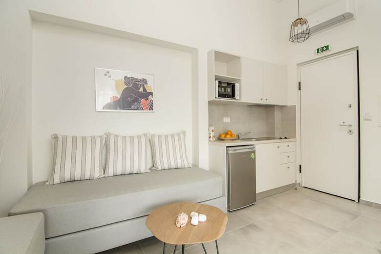 Apartamentos Vourkari Village