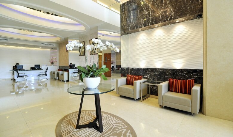 Apartamentos Mayfair Suites
