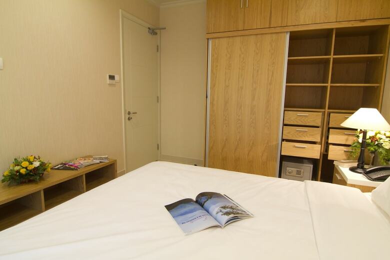 Apartamentos Mayfair Suites