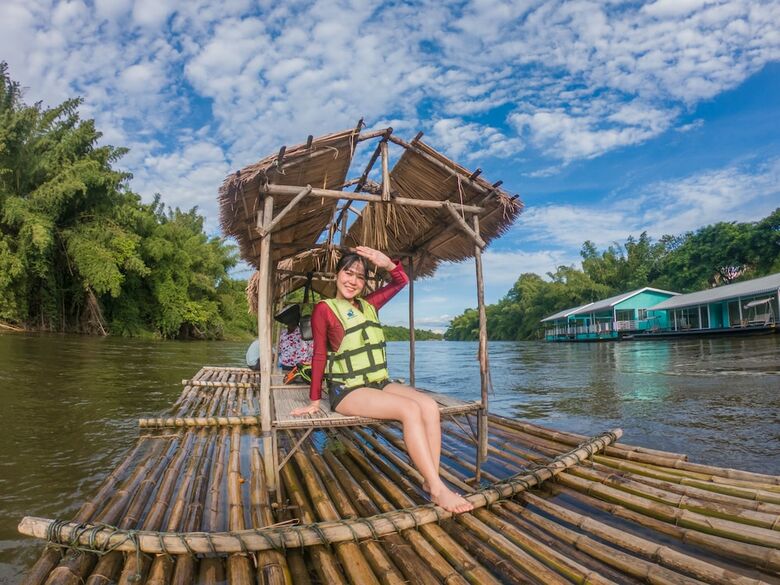Hotel Binlha Raft Resort