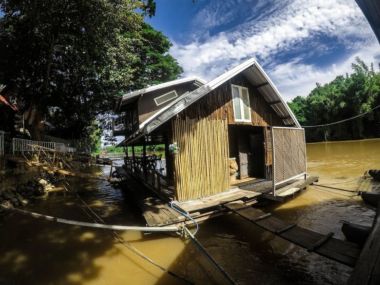 Hotel Binlha Raft Resort