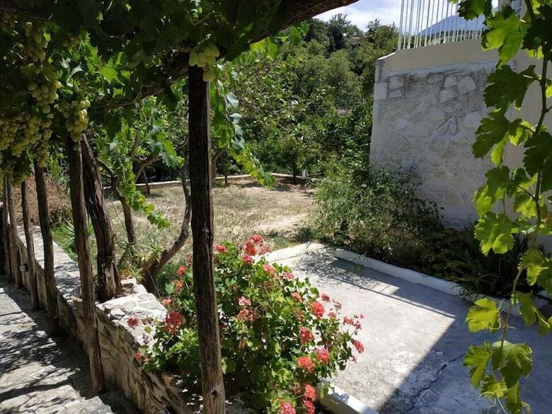 Pervola Petit Hotel