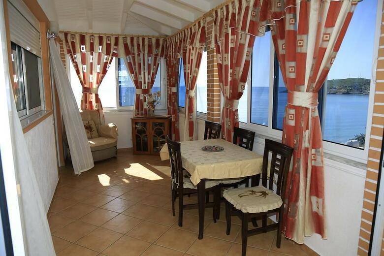 Hotel Qeparo Napolon Complex