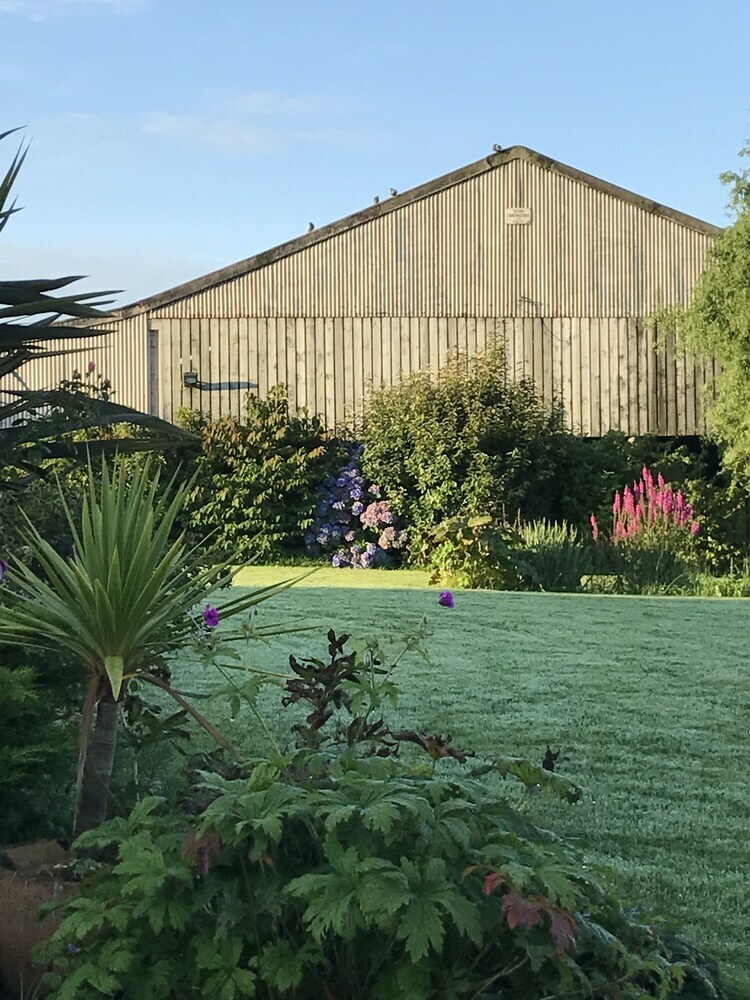 Bed & Breakfast Treveighan Farmhouse