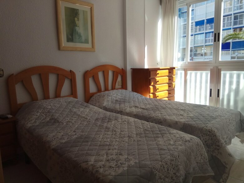 Apartment 1 Bedroom 90m Levante Beach