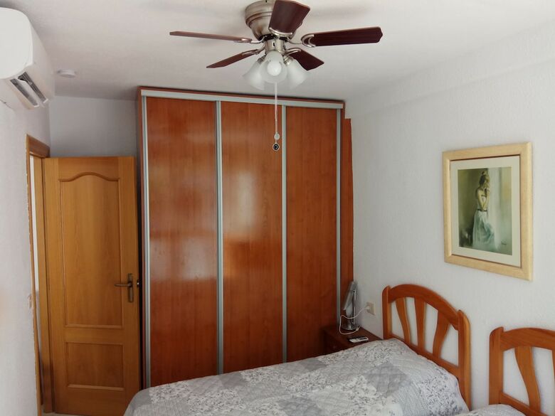 Apartment 1 Bedroom 90m Levante Beach