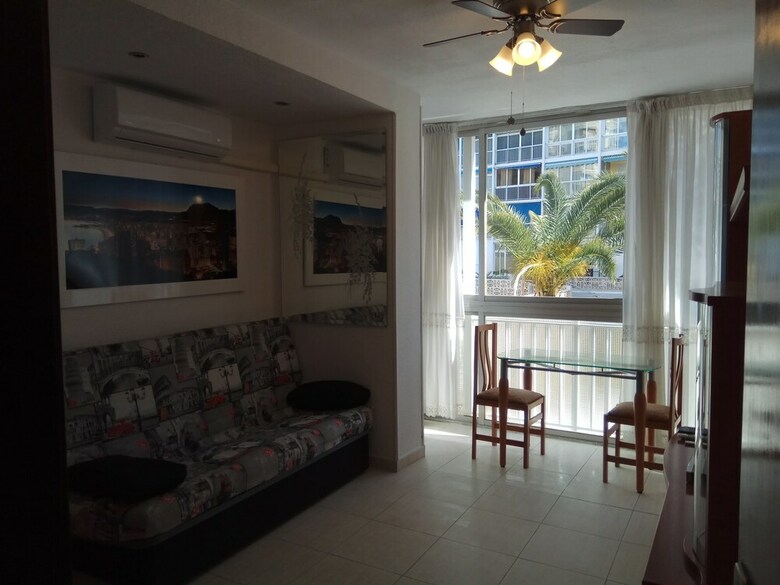 Apartment 1 Bedroom 90m Levante Beach