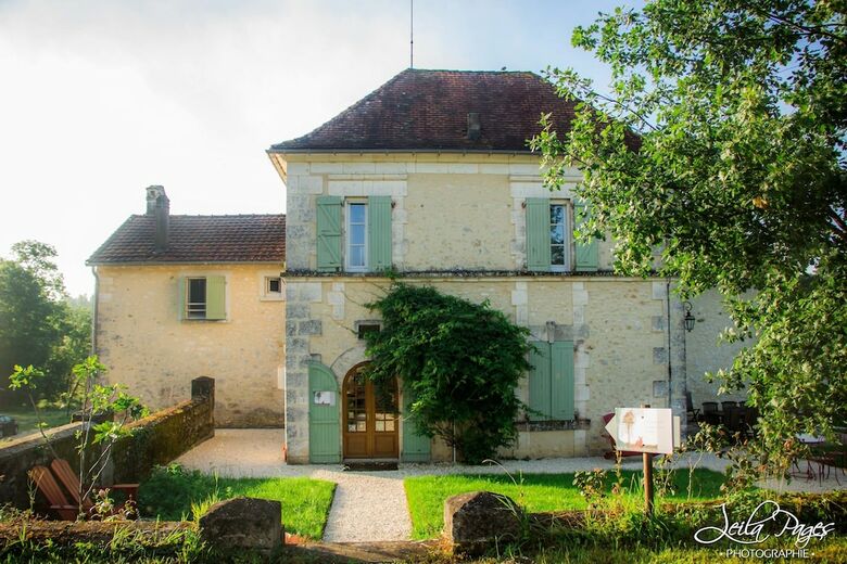 Bed & Breakfast Les Deux Abbesses En Vert