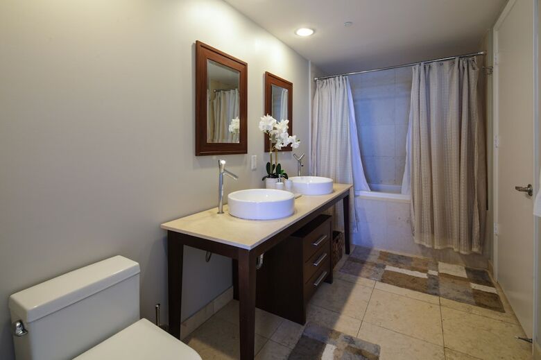 Icon Residences By Flashstay