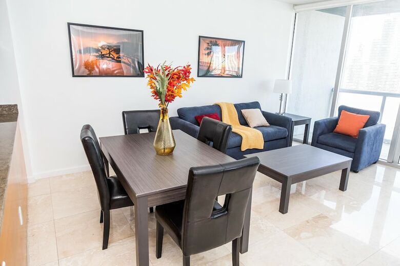 Icon Residences By Flashstay