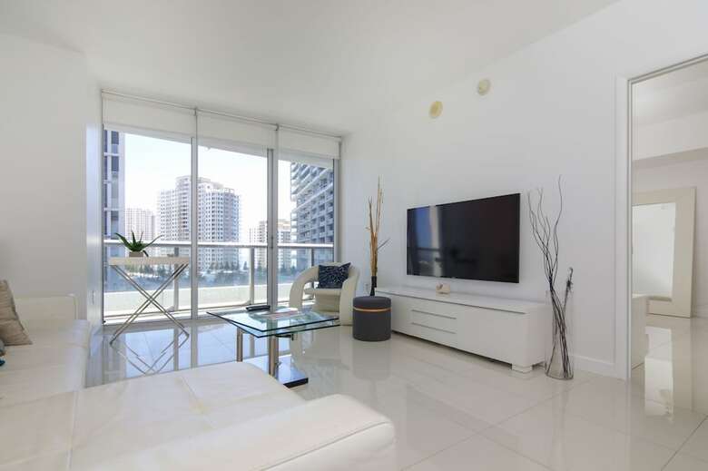 Icon Residences By Flashstay