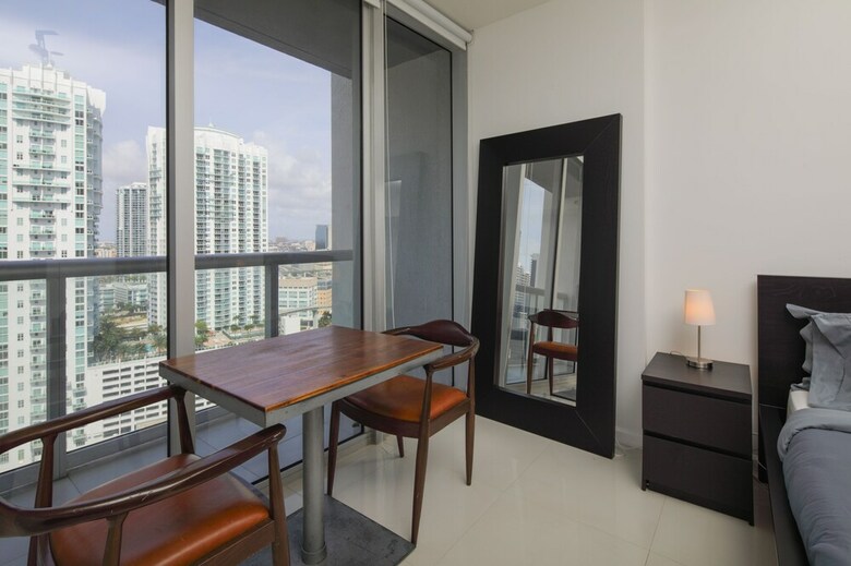 Icon Residences By Flashstay