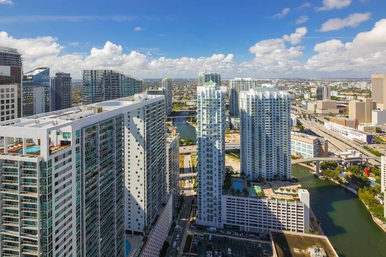 Icon Residences By Flashstay