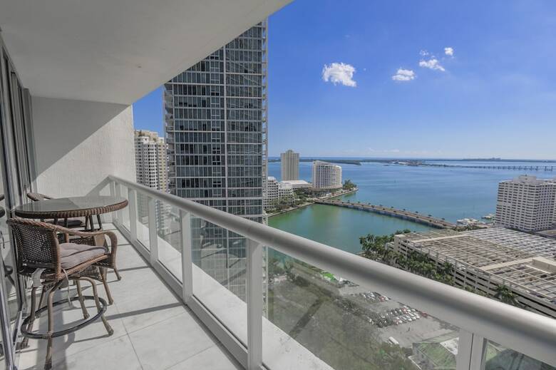 Icon Residences By Flashstay