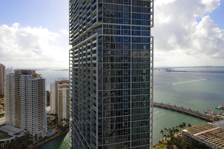 Icon Residences By Flashstay