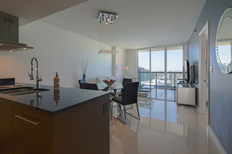 Icon Residences By Flashstay