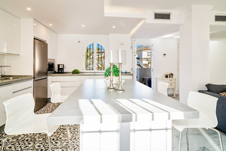 Apartamentos Lnm- Modern 2 Bedroom Penthouse P.banus