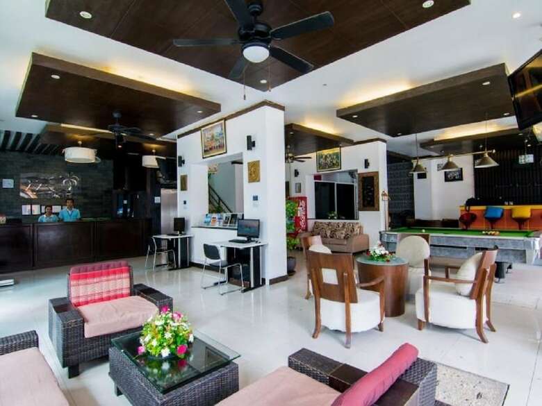 Hawaii Patong Hotel