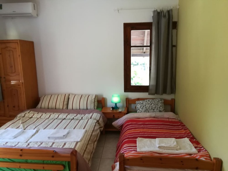 Apartamentos George's House