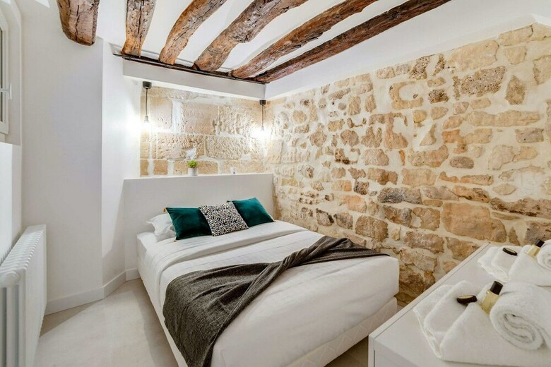 Apartamento Spacious And Charming Flat On �le de La Cit�