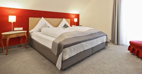 Hotel Restaurant Paradeism�hle