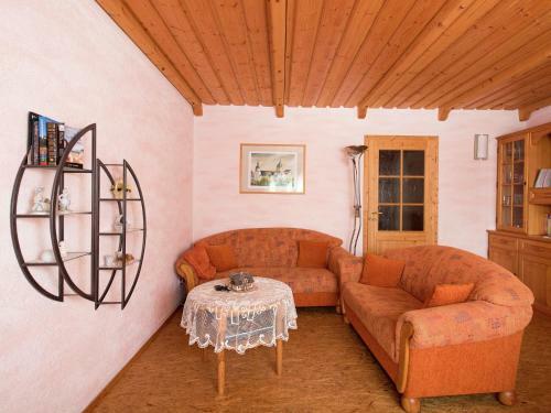 Modern Apartment Inpohla Saxony Near Ski Area