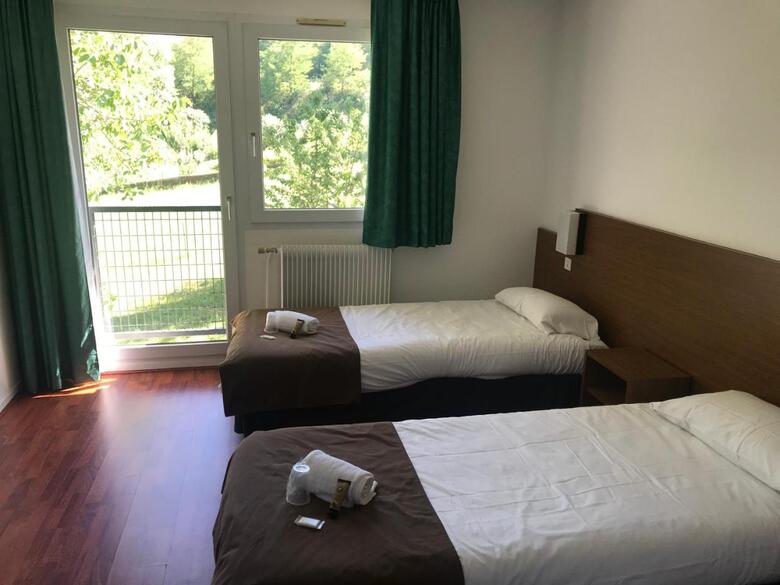 Hotel H�tel-restaurant L'arti�re