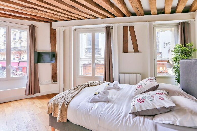 Apartamento Notre Dame - Typical Parisian Flat
