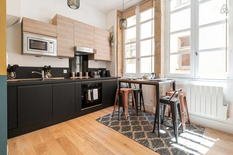 Fabulous Apartment In Vieux Lyon