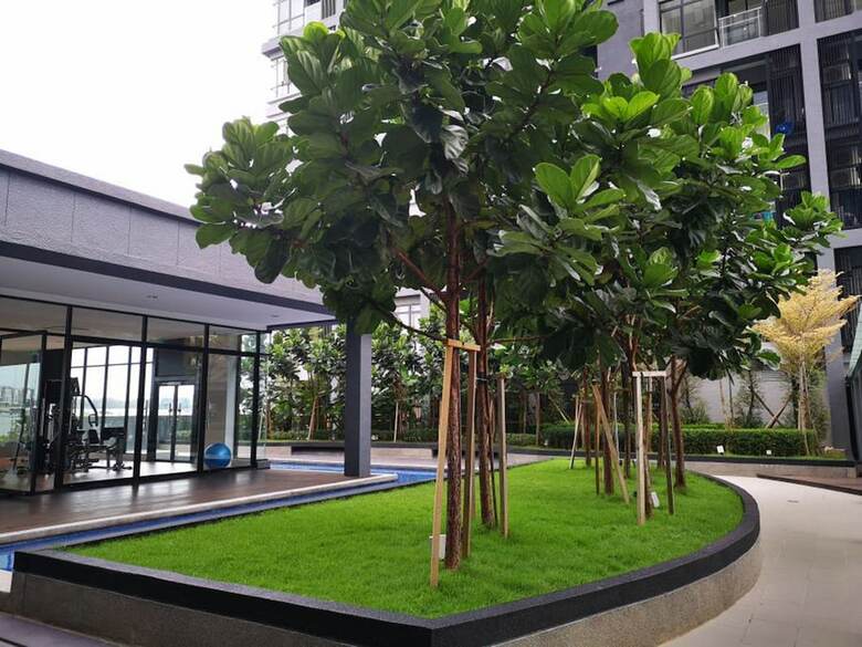 Apartamentos Utropolis Suites Homestay