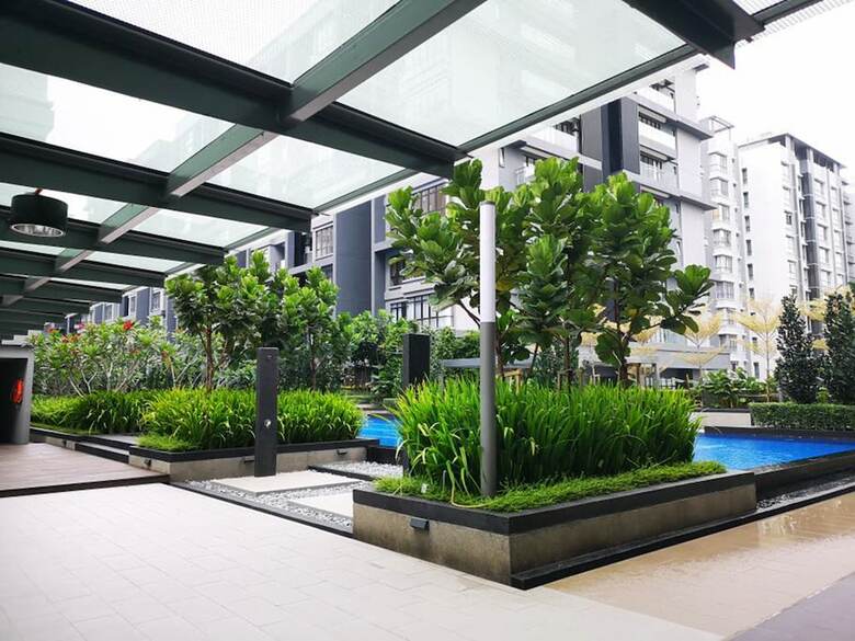 Apartamentos Utropolis Suites Homestay