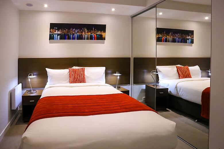 Flinders Street Apartments