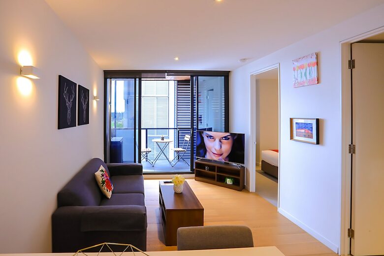 Flinders Street Apartments