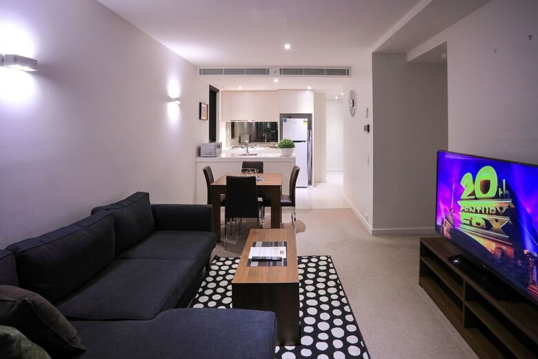 Flinders Street Apartments
