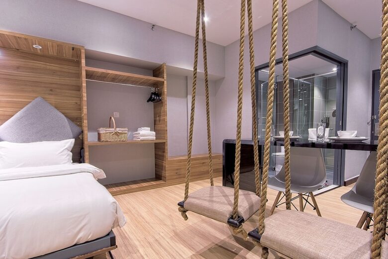 Aparthotel Robusta Suites By Mushroom