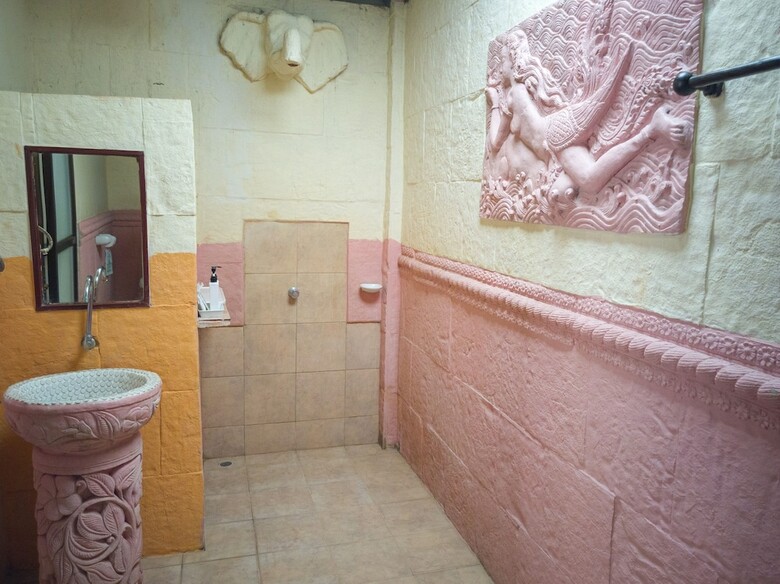 Hotel Grand Orchid Resort