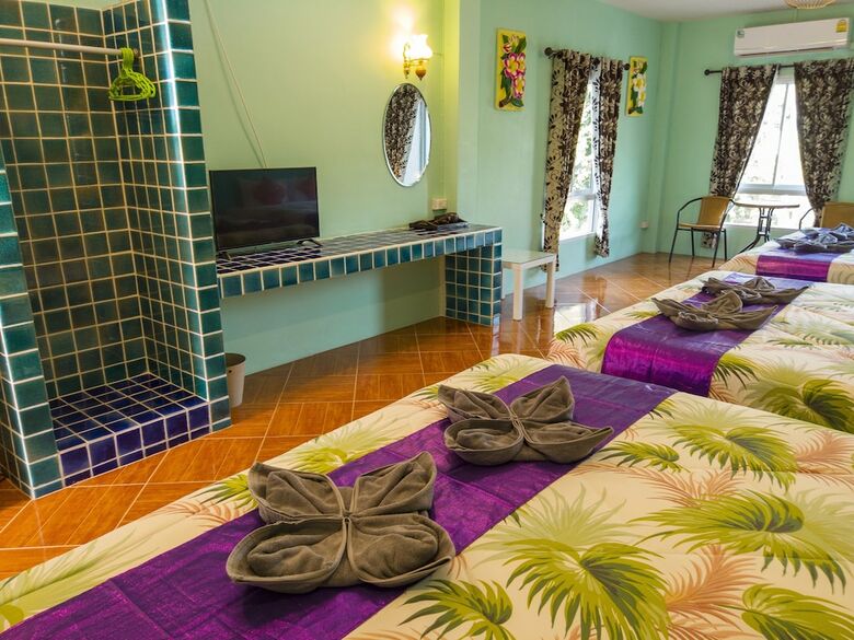 Hotel Grand Orchid Resort
