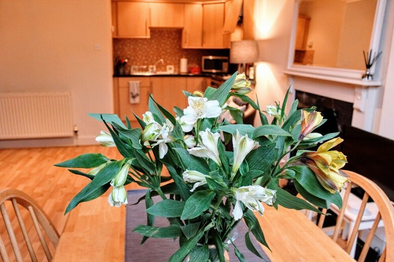 1 Bedroom Apartment In Central Edinburgh