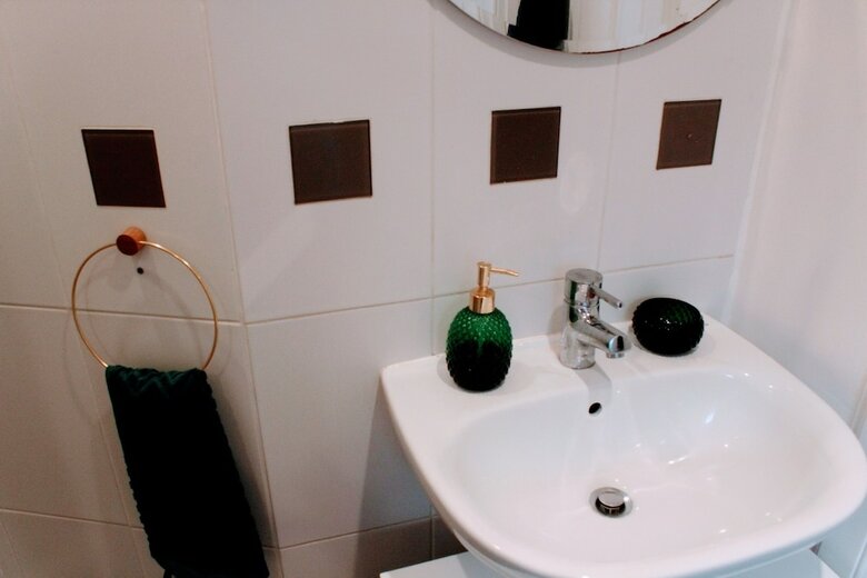 1 Bedroom Cottage Near Haymarket