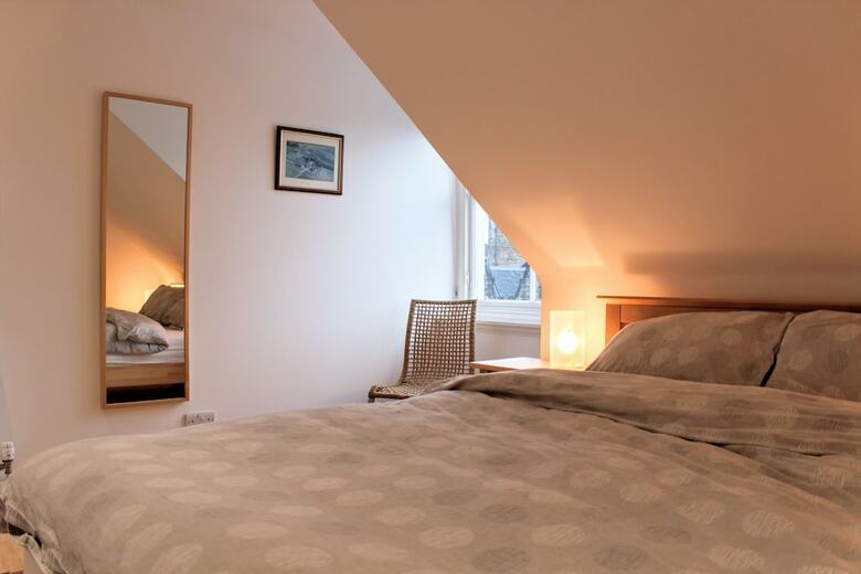 1 Bedroom Penthouse Apartment On Royal Mile