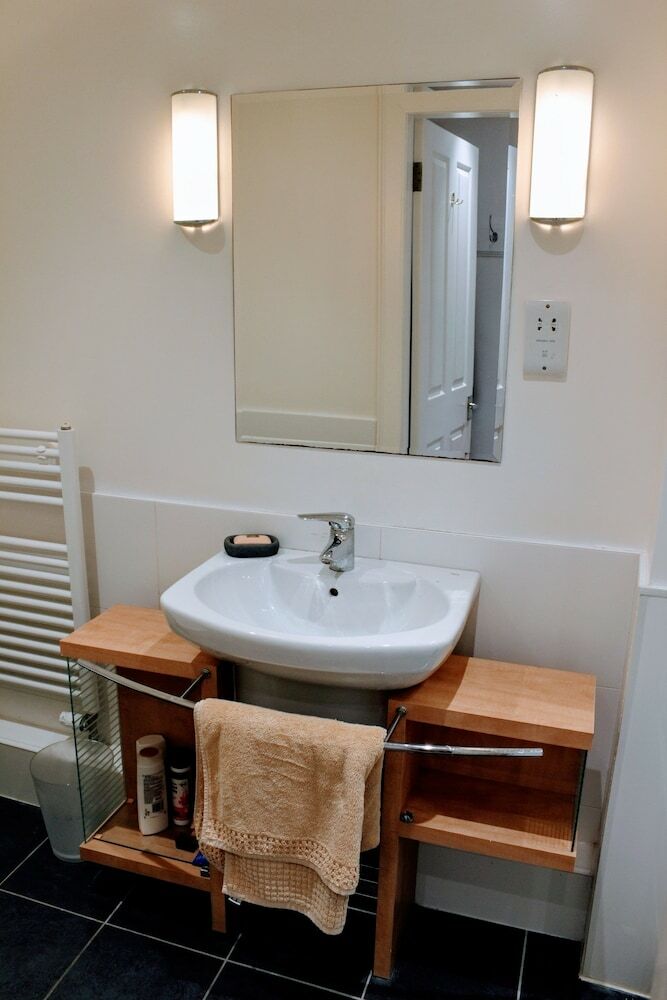 1 Bedroom Penthouse Apartment On Royal Mile