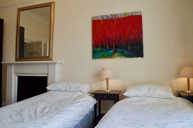 Apartamentos 3 Bedroom Central Flat With Castle Views
