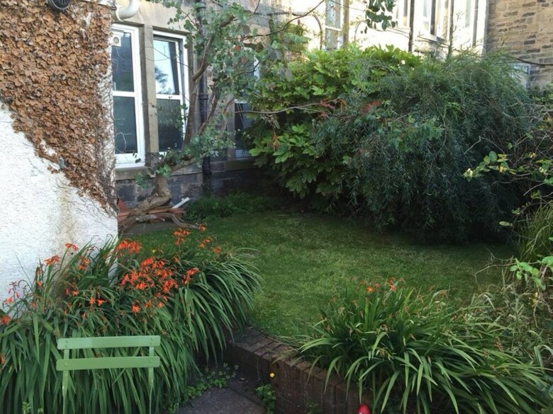 Apartamentos Central 2 Bedroom Flat With Garden