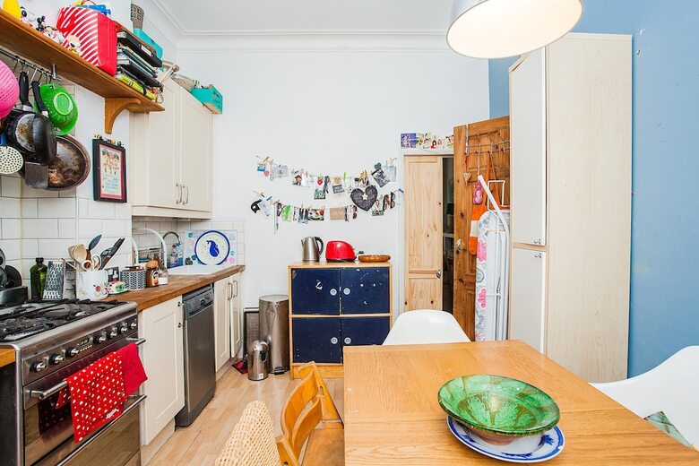 Two Bedroom Apartment Near Shepherds Bush